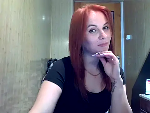 Kisa26311 online show from 10-31-25, 09:06