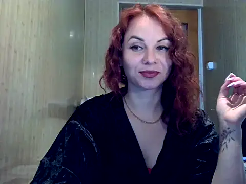 Kisa26311 online show from 10-17-25, 07:55