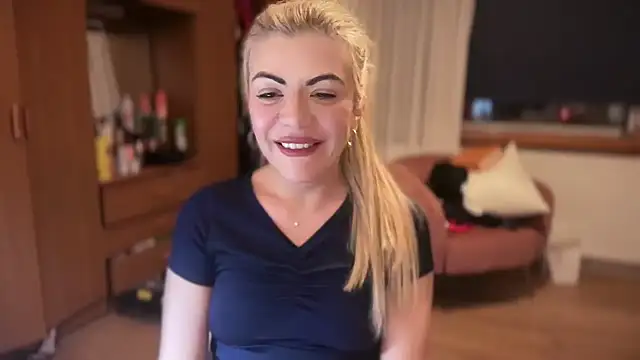 princess17 online show from 10-04-25, 09:27