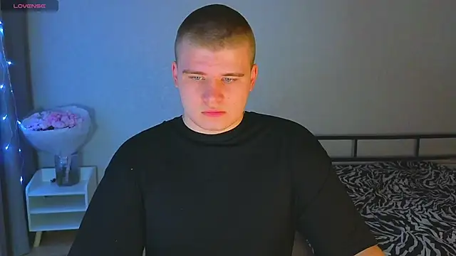 Snapshot of kittenmurr chatting on 10-30-25, 05:43 kittenmurr online show from 10-30-25, 05:43