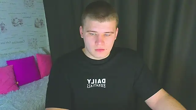 Snapshot of kittenmurr chatting on 09-29-25, 07:41 kittenmurr online show from 09-29-25, 07:41