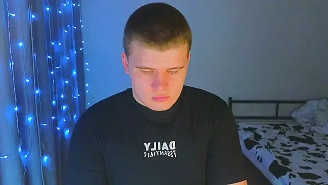 kittenmurr online show from 11-28-25, 09:26