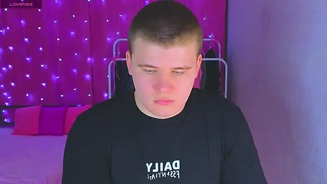 kittenmurr online show from 01-14-26, 08:34