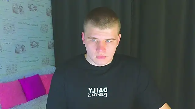 Snapshot of kittenmurr chatting on 09-24-25, 06:47 kittenmurr online show from 09-24-25, 06:47