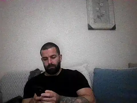 Snapshot of kean2365 chatting on 02-01-26, 10:41 kean2365 online show from 02-01-26, 10:41