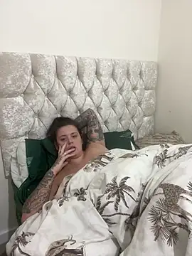 Charsworld online show from 12-19-25, 09:33