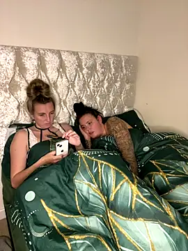 Charsworld online show from 11-20-25, 05:46