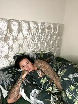 Charsworld online show from 11-18-25, 08:39