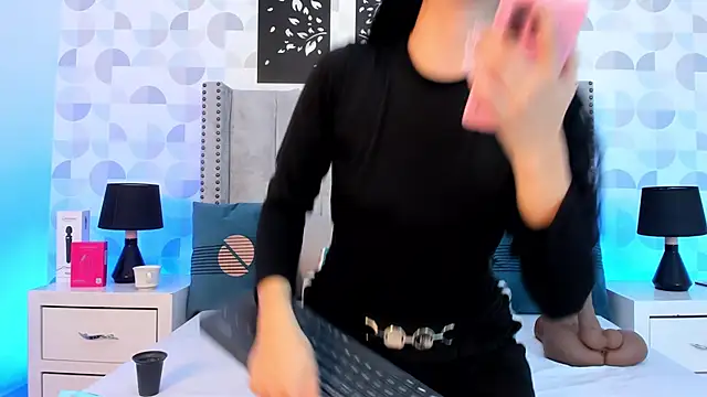 natasha moreno online show from 02-19-26, 12:35