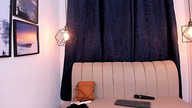 natasha moreno online show from 03-25-26, 12:37