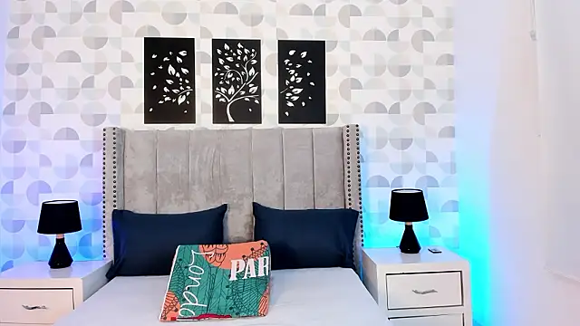 natasha moreno online show from 01-18-26, 12:19