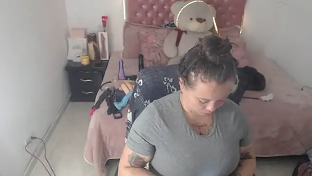 patty squirt  online show from 04-08-26, 12:39