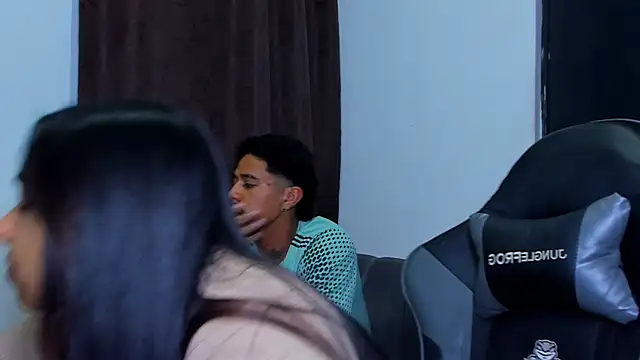 violet and myers online show from 04-08-26, 09:38