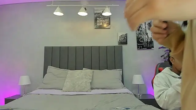 violet and myers online show from 10-22-25, 11:31