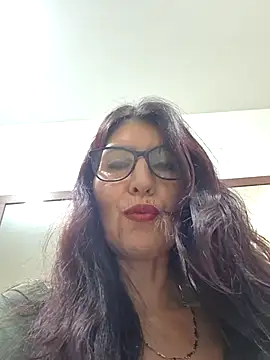 Snapshot of swity_foster chatting on 06-09-26, 02:29 swity foster online show from 06-09-26, 02:29