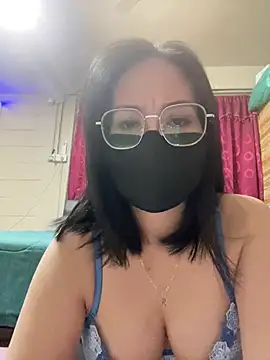 melyiaaa online show from 05-14-26, 02:14