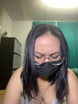 melyiaaa online show from 05-01-26, 02:33