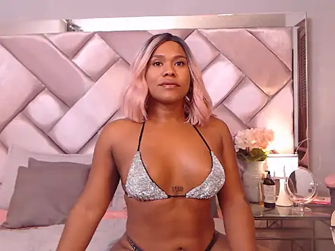 Ashleyroberst online show from 11-06-25, 10:08