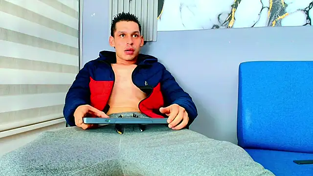 Snapshot of MARCUS_SMITHH1 chatting on 10-21-25, 08:03 MARCUS SMITHH1 online show from 10-21-25, 08:03