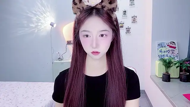 Snapshot of suger-TT chatting on 09-18-25, 11:24 suger-TT online show from 09-18-25, 11:24