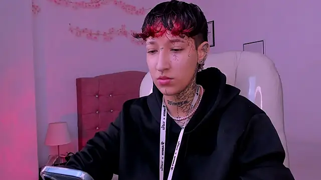 Luci Rose online show from 05-04-26, 05:49