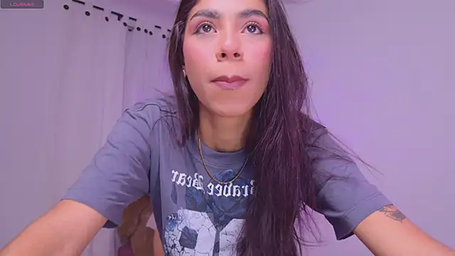 BrunetteAdams001 online show from 02-05-26, 05:03