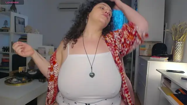 BohoBabeLexy online show from 02-13-26, 06:24