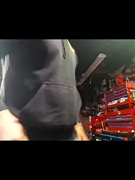 twistafatpipe online show from 10-31-25, 04:20