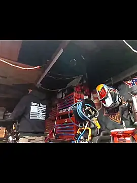 twistafatpipe online show from 11-20-25, 10:52