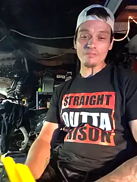 twistafatpipe online show from 09-29-25, 02:29