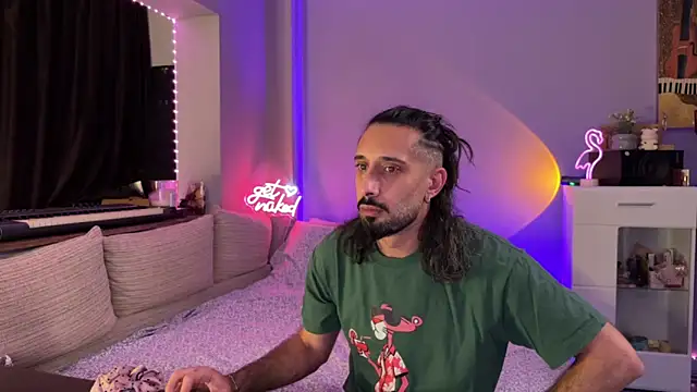 Secret Lovers1 online show from 06-01-26, 06:29
