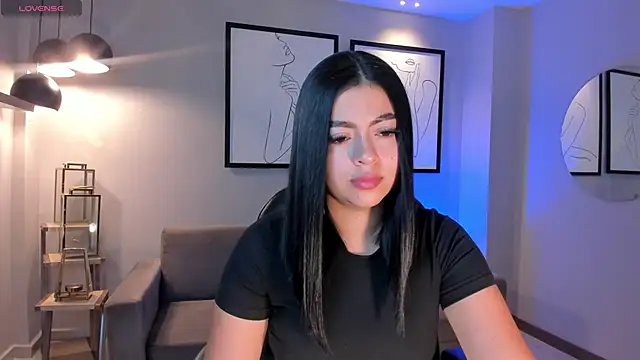 Snapshot of NataliaGaret chatting on 06-11-26, 10:12 NataliaGaret online show from 06-11-26, 10:12