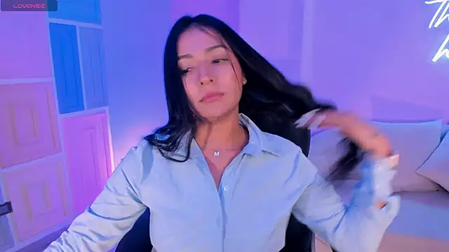 AyshelBrown online show from 10-21-25, 03:39