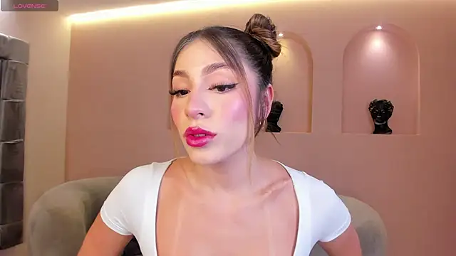 MaddisonTaylor1 online show from 09-30-25, 08:04