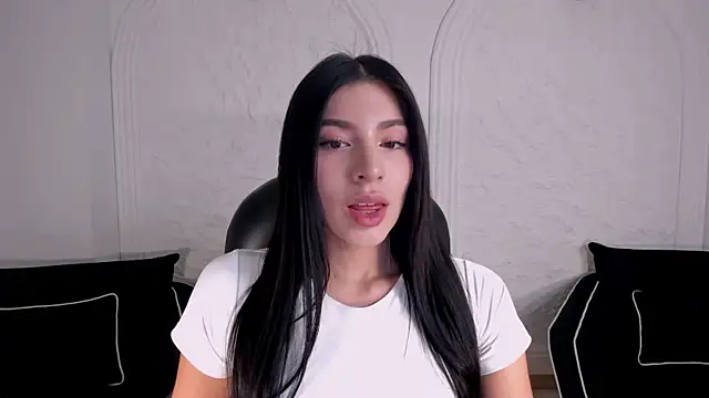 MaddisonTaylor1 online show from 05-26-26, 07:34