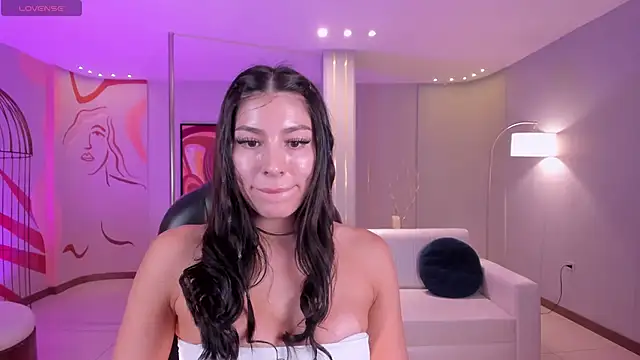 MaddisonTaylor1 online show from 12-15-25, 07:20