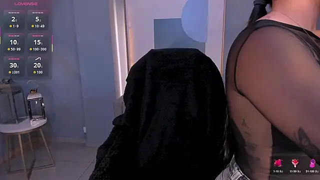 MilaColeman online show from 12-20-25, 04:04