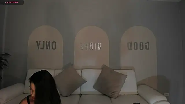 Snapshot of ScarlettBoss chatting on 10-01-25, 11:14 ScarlettBoss online show from 10-01-25, 11:14