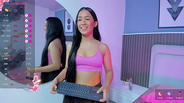 Snapshot of lily__star chatting on 10-18-25, 03:30 lily star online show from 10-18-25, 03:30