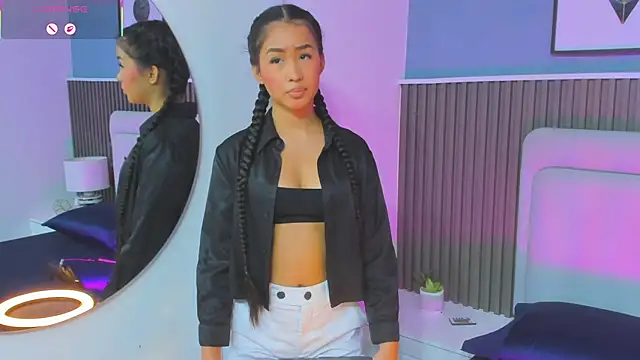 lily  star online show from 10-26-25, 04:57