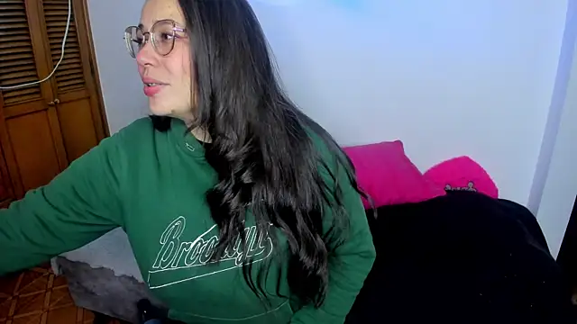 Ashley Monroe online show from 11-26-25, 02:22