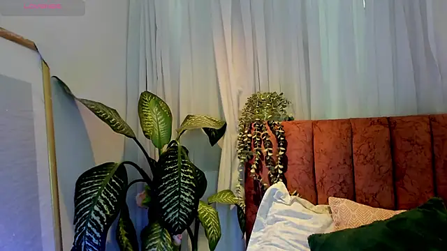 Ashley Monroe online show from 11-04-25, 12:42