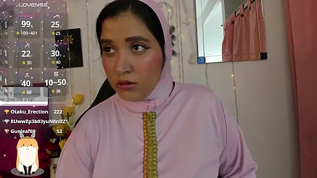 Snapshot of Azahara-Alcazar chatting on 10-16-25, 08:06 Azahara-Alcazar online show from 10-16-25, 08:06