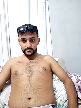 Snapshot of Muratcan33 chatting on 10-09-25, 05:46 Muratcan33 online show from 10-09-25, 05:46