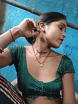 Snapshot of Harini_Gautam chatting on 06-01-26, 06:46 Harini Gautam online show from 06-01-26, 06:46