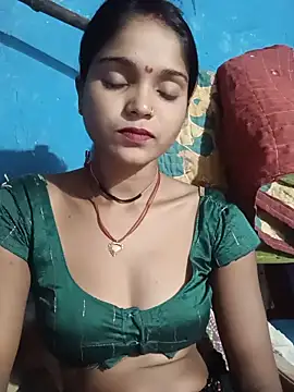 Snapshot of Harini_Gautam chatting on 05-23-26, 07:13 Harini Gautam online show from 05-23-26, 07:13
