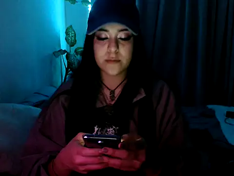 bluegoddessstoned online show from 10-11-25, 05:08