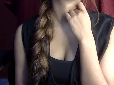 heartless Queen online show from 10-30-25, 05:06