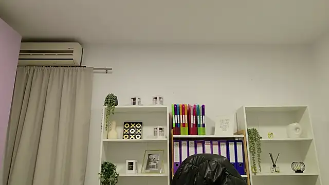 RubiHarper online show from 11-23-25, 03:11