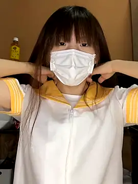 Snapshot of natsumiii chatting on 10-19-25, 01:03 natsumiii online show from 10-19-25, 01:03